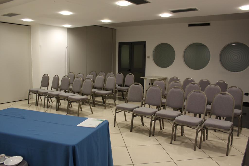 Ariha Hotel Cosenza 伦德 外观 照片