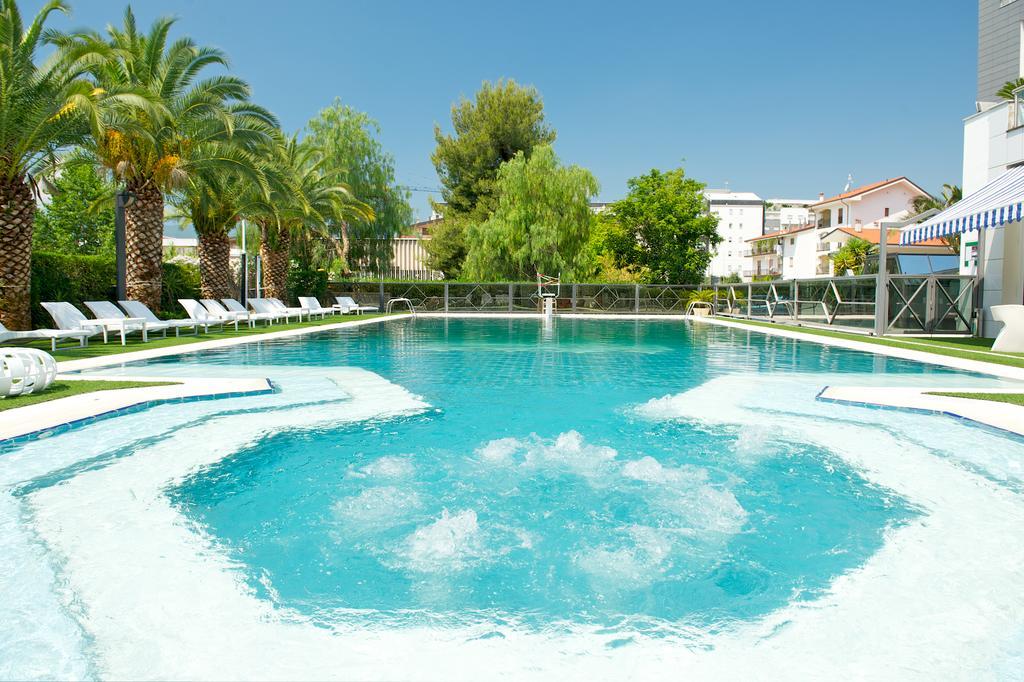 Ariha Hotel Cosenza 伦德 外观 照片