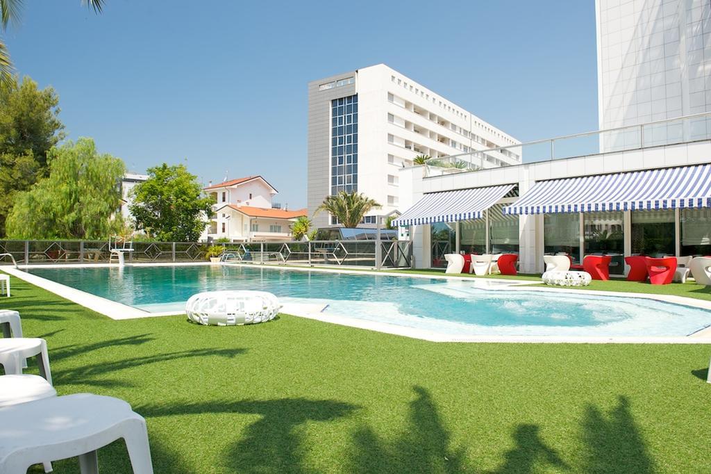 Ariha Hotel Cosenza 伦德 外观 照片